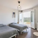 Spacieuse Villa Nicoise Au Calme Avec Piscine